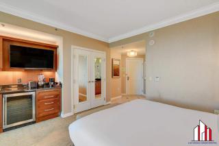 MGM Signature-16-716 Jacuzzi Studio - 1