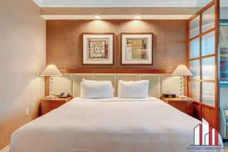 MGM Signature 05-818 Jacuzzi Studio - 1