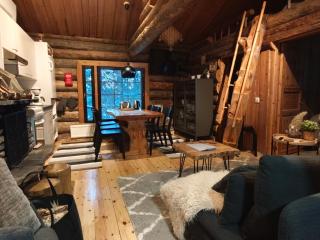 Holiday Hopsukka - 4