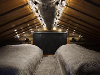 Holiday Hopsukka - 2