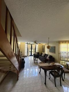 2BR Urban Kingston Retreat - Chic, Secure and Central Sophistication - 9