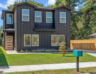 Modern Waco Retreat in a Prime Location - 8