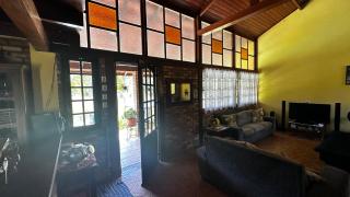 Sítio com piscina e lago - 2