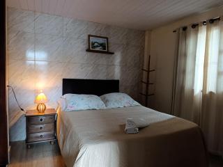 Hospedagem Doce Lar - Casa Girassol - 1