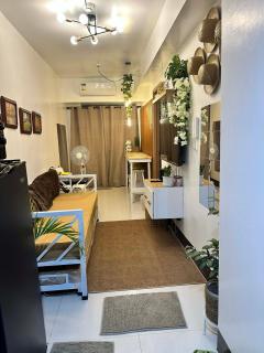 Cozy Staycation by Jacob Shore 3 Tower 3 - 8
