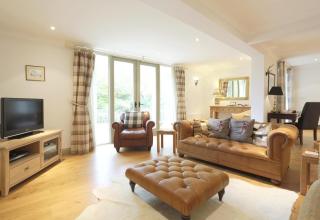 3 Bed in Ufford oc-sfmea - 1