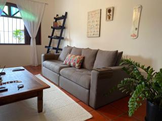 Casa da Vila, charmosa e espaçosa, fica a 150 metros da praia das castanheiras - 2