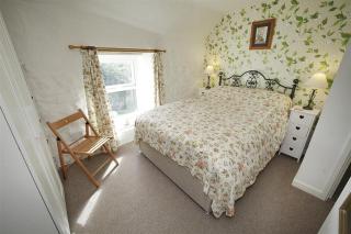 3 Bed in Swansea oc-hh405 - 1