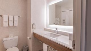 Holiday Inn Express & Suites Macon - I-475 by IHG - 8