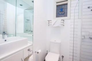 Stylish 3BR2B Terrace - 3 Parking - Garden - 2 Decks - Walk to Melbourne CBD & QVM - 6