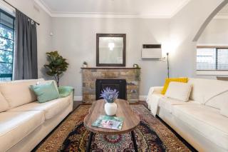 Maple House of Period Charm - 6