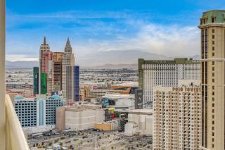 SPHERE VIEW - Signature MGM Resort Lucky Gem Penthouse & Luxury Suites 27817 - 2