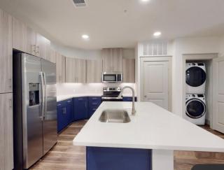 Luxury 2BD 2BTH Unit in Addison - 7