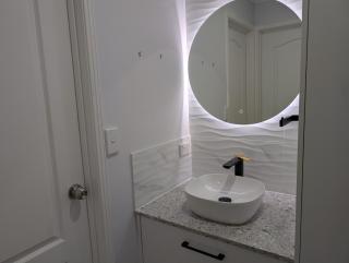 Family-Sized 4-Bedroom Retreat in Arundel - Near Theme Parks, Beaches & More - 4