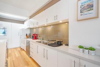 Eastern Shore Escape - Panoramic Modern Comforts - 4