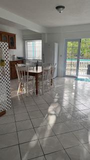 Chique Retreat Sea View Spacious Apartment - 8