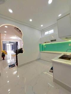 Linh Home Luxury Suites - 4