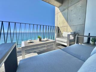 Romantic Oceanfront Apartment with Sunset Balcony Ensenada - 7