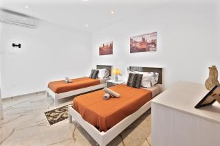 XC4 - PENTHOUSE, 3 bedroom, Modern, Designer - Attard - 9