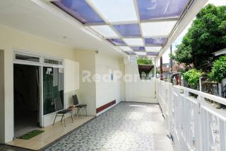 Oma Uti Syariah Mitra RedDoorz near Stasiun Lempuyangan - 9