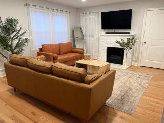 Spacious & Elegant 2 bedroom apartment in the heart of Uniondale - 5