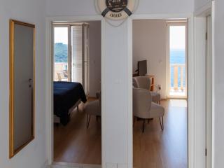 Apartments Bonavista - Superior Two Bedroom Apartment with Balcony and Sea View A1 - 4