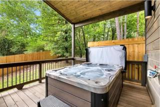 Cozy Cabin with Hot Tub & Fire Pit Near Broken Bow Lake, Broken Bow, OK - 8