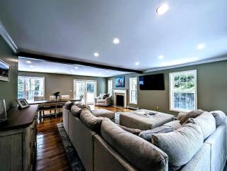Spacious Family Vacation Home with Fire Pit Near Acadia National Park | Bar Harbor, Maine - 3