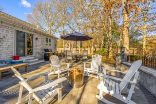 Charming Family Retreat with Private Hot Tub & Firepit Near Cape Cod Beaches, Barnstable MA - 6