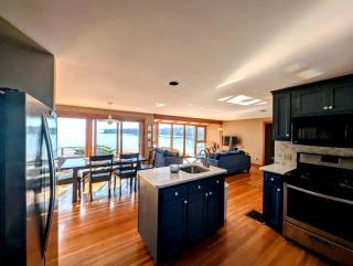 Charming Waterfront Sea Cottage with Private Beach near Bar Harbor, Hancock Maine - 4