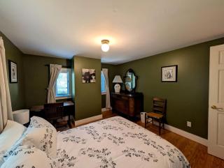 Serene Woodland Family Retreat with Screened Porch Near Acadia National Park | Ellsworth, Maine - 7