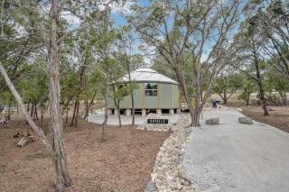 Tranquil Luxury Yurt Cabin with Private Hot Tub Near Canyon Lake, Texas - 3