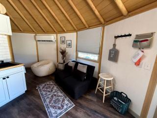 Stylish Yurt Cabin Getaway with Hot Tub Near Canyon Lake, Texas - 2