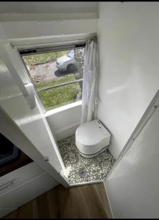 Coastal Style Bus Farm Retreat with Pond Dock and Peaceful Nature Views in Stillwater, Pennsylvania - 3