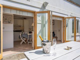 Garden Apartment - 9