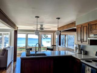 Stunning Oceanfront Ranch Cottage with Private Beach & Fire Pit Near Acadia National Park, Gouldsboro Maine - 2