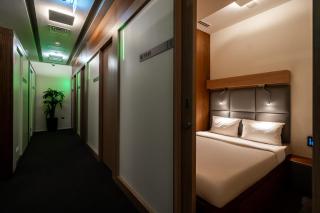 Sleepover Terminal 3, Concourse C - formerly sleep 'n fly - 6