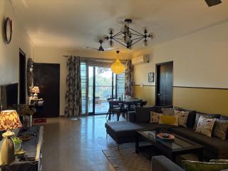 3BHK Apartment Bright & Spacious in Vasant Kunj - 8