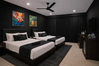 Hotel Papdi Chawk Vrindavan - 1
