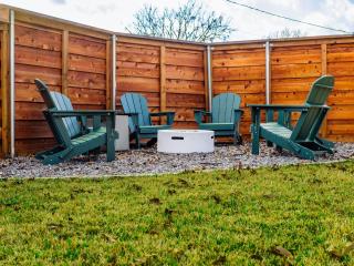 Waterview Residence 4 BD 2 Kings Fire Pit - 6