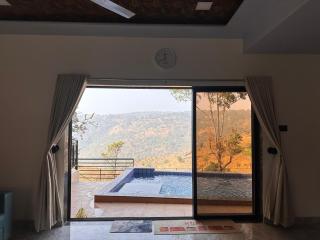 Lifeline Villas - Valley Mirage Luxurious Infinity Pool Villa Overlooking Valley - 0