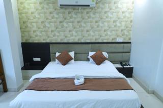 Hotel Vallabh Vilas - 1