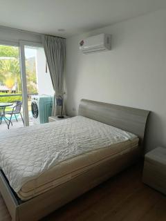 1 BR Units - 6