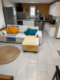 Appartement deux chambres spacieux avec jardin et entièrement privatif dans lotissement très calme - Biguglia - 7