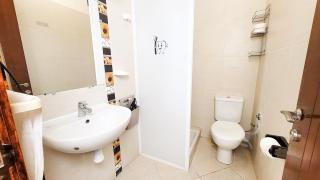 Urban Oasis Stylish Downtown Apartment - 7