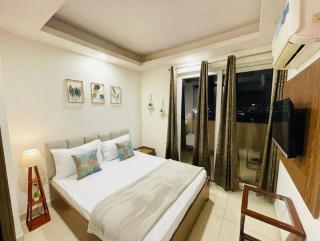 Avalon - A Calm Space Above The Noise - 6