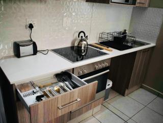 Rosebank Luxury Business Stay - 8