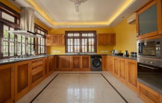 Villa Amari, Modern & Luxurious 3BHK w Caretaker - 3