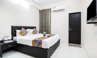 FabHotel Grand Valley - 0