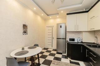 Comfort Apartment Near Center - 40 m - Fast WiFi - Self Check-in - 4